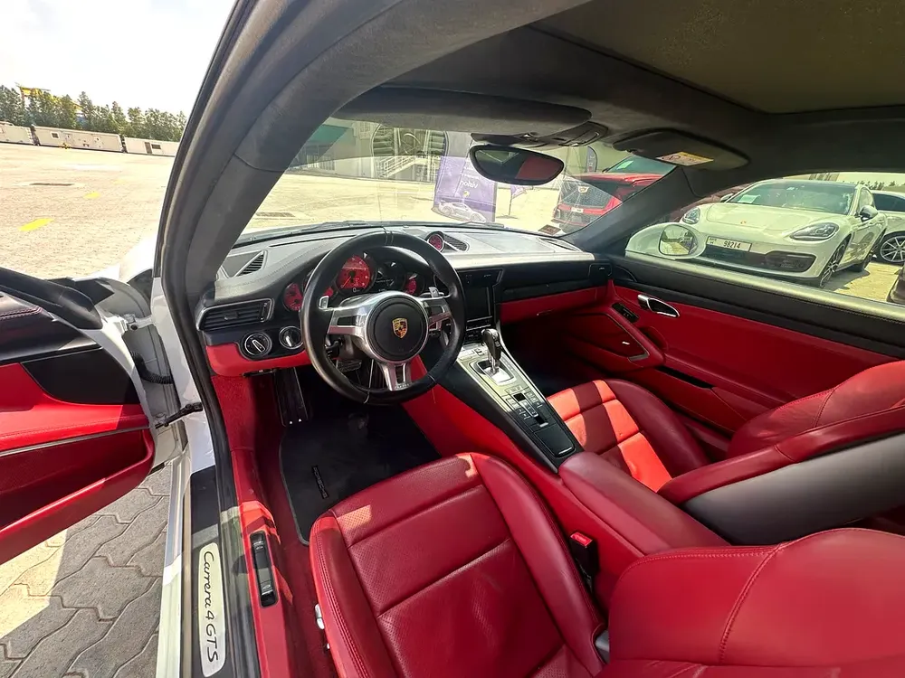 2016 Porsche 911 Carrera 4 GTS - GCC Specs - Image 8