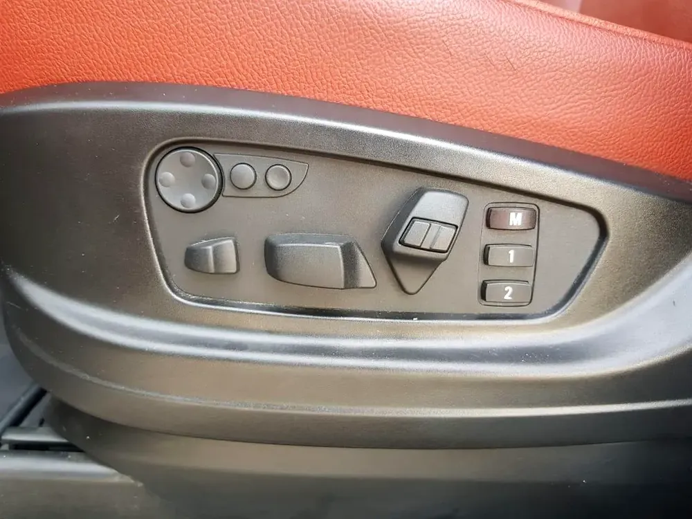 2013 BMW X6 XDRIVE 35i EXCLUSIVE || 360 camera || FULLY LOADED || accident free - Image 13