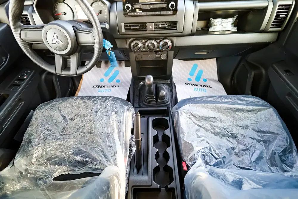 Mitsubishi L200 2.4L DIESEL | D.CABIN 4X4 GL | 5MT MID-LINE  | 2026 MODEL - Image 17