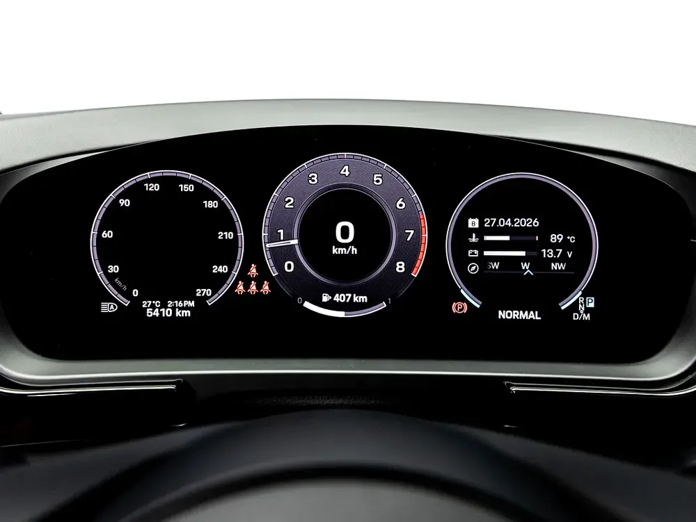 SUMMER STARTS NOW | EXCLUSIVE DEAL BY BLACKLINE, 2027 Porsche Warranty, Low KMs, GCC - Image 12