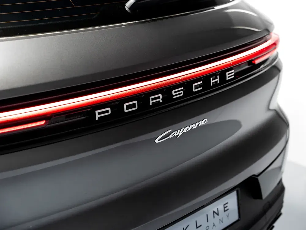 SUMMER STARTS NOW | EXCLUSIVE DEAL BY BLACKLINE, 2027 Porsche Warranty, Low KMs, GCC - Image 20