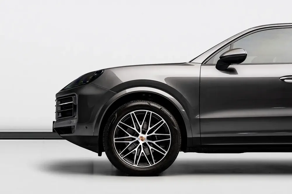 SUMMER STARTS NOW | EXCLUSIVE DEAL BY BLACKLINE, 2027 Porsche Warranty, Low KMs, GCC - Image 6