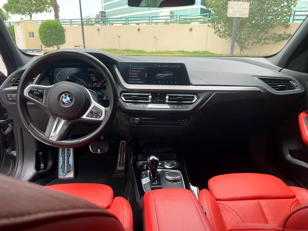 BMW 1-Series 120i Sport-line 2023 GCC Specs - Image 10