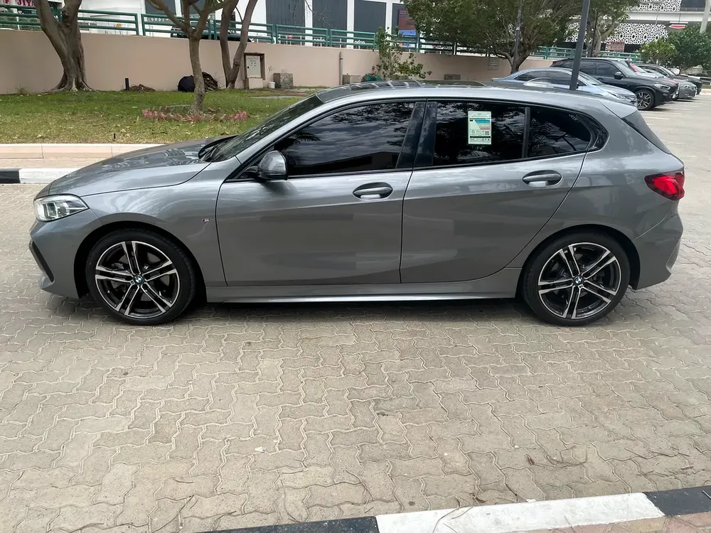 BMW 1-Series 120i Sport-line 2023 GCC Specs - Image 8