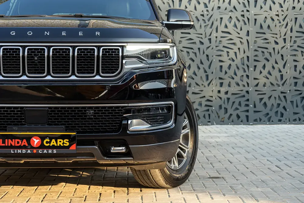 Jeep Wagoneer Series II 2022 GCC | Warranty | Flexible D.P. - Image 4