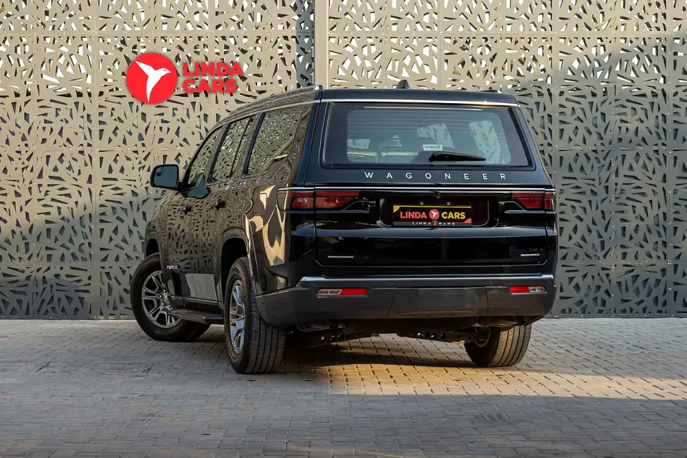 Jeep Wagoneer Series II 2022 GCC | Warranty | Flexible D.P. - Image 6