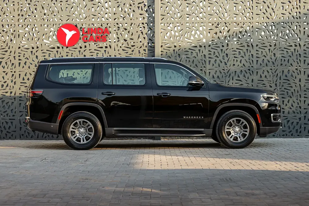 Jeep Wagoneer Series II 2022 GCC | Warranty | Flexible D.P. - Image 8