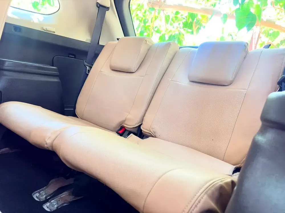 GCC Specs | 4WD | 7-Seater | AED 615 monthly ONLY - Image 8