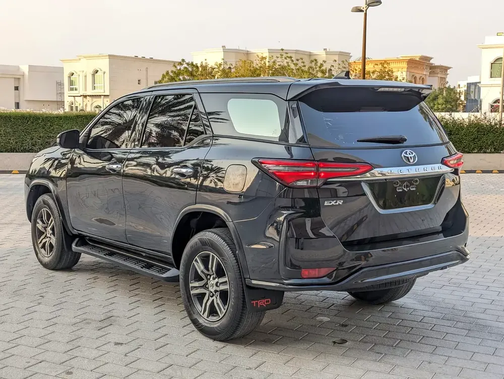 TOYOTA FORTUNER 2017 FACELIFTED 2025 GCC V4 2.7L 4X4 IN PERFECT CONDITION - Image 13