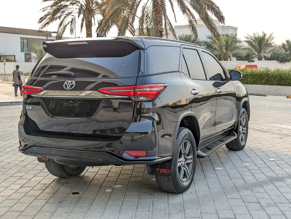 TOYOTA FORTUNER 2017 FACELIFTED 2025 GCC V4 2.7L 4X4 IN PERFECT CONDITION - Image 14