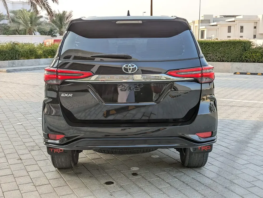 TOYOTA FORTUNER 2017 FACELIFTED 2025 GCC V4 2.7L 4X4 IN PERFECT CONDITION - Image 17