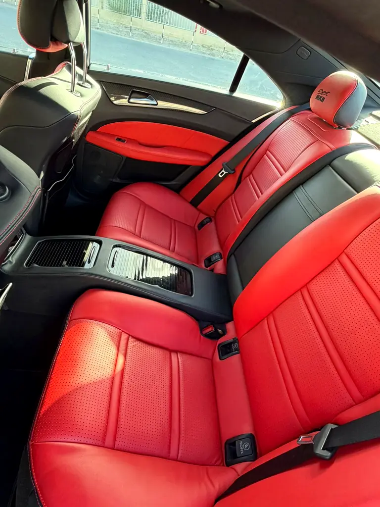 2012 Mercedes-Benz CLS 63 AMG | GCC Specs | Pristine Condition - Image 6