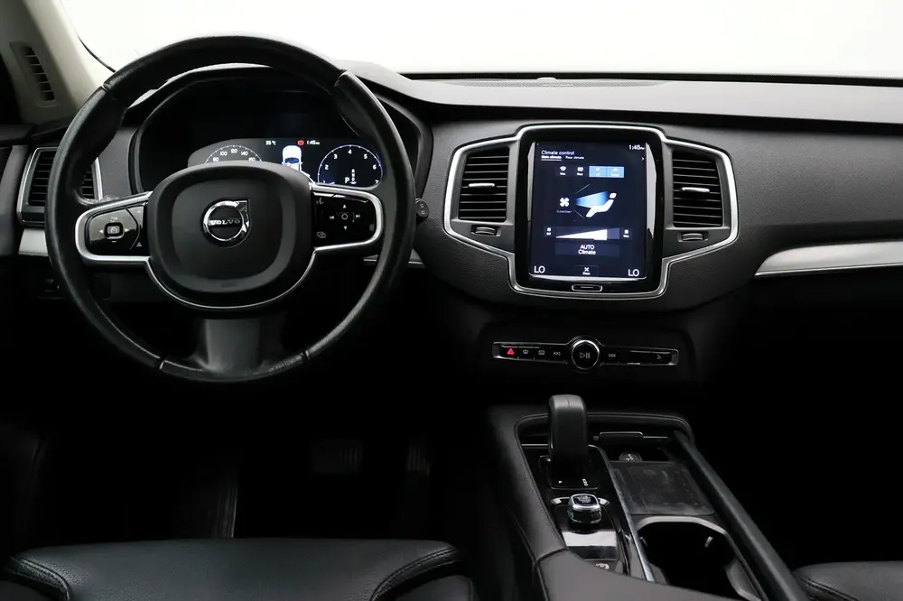 VOLVO XC90 2.0 L B5 Momentum AWD (2648903) - Image 10