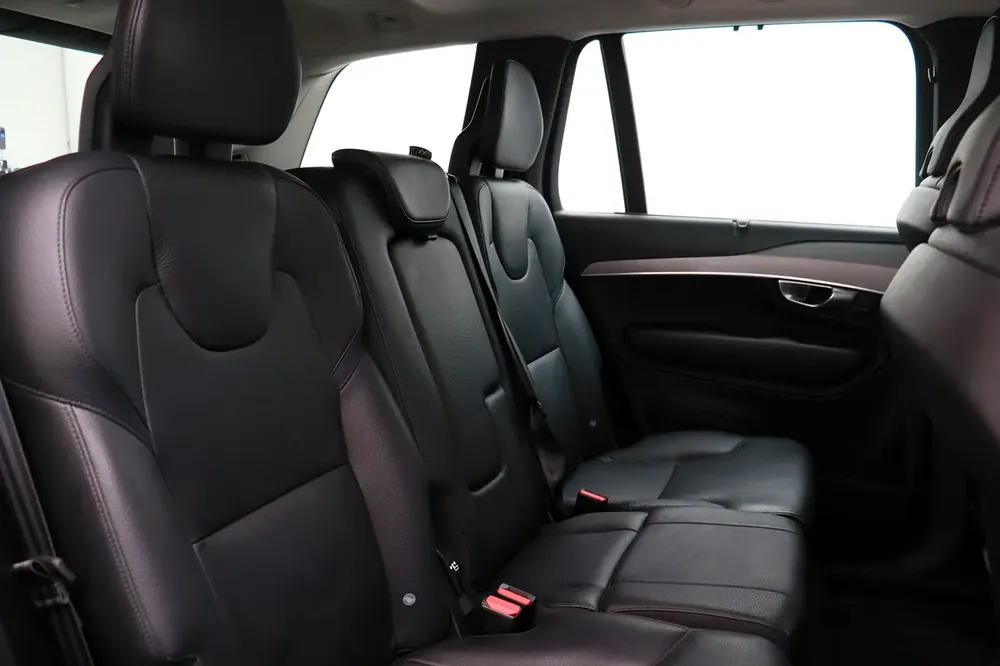 VOLVO XC90 2.0 L B5 Momentum AWD (2648903) - Image 19