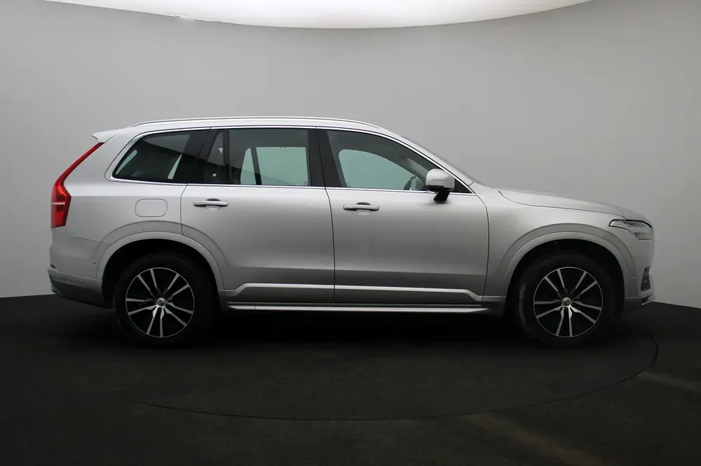 VOLVO XC90 2.0 L B5 Momentum AWD (2648903) - Image 5