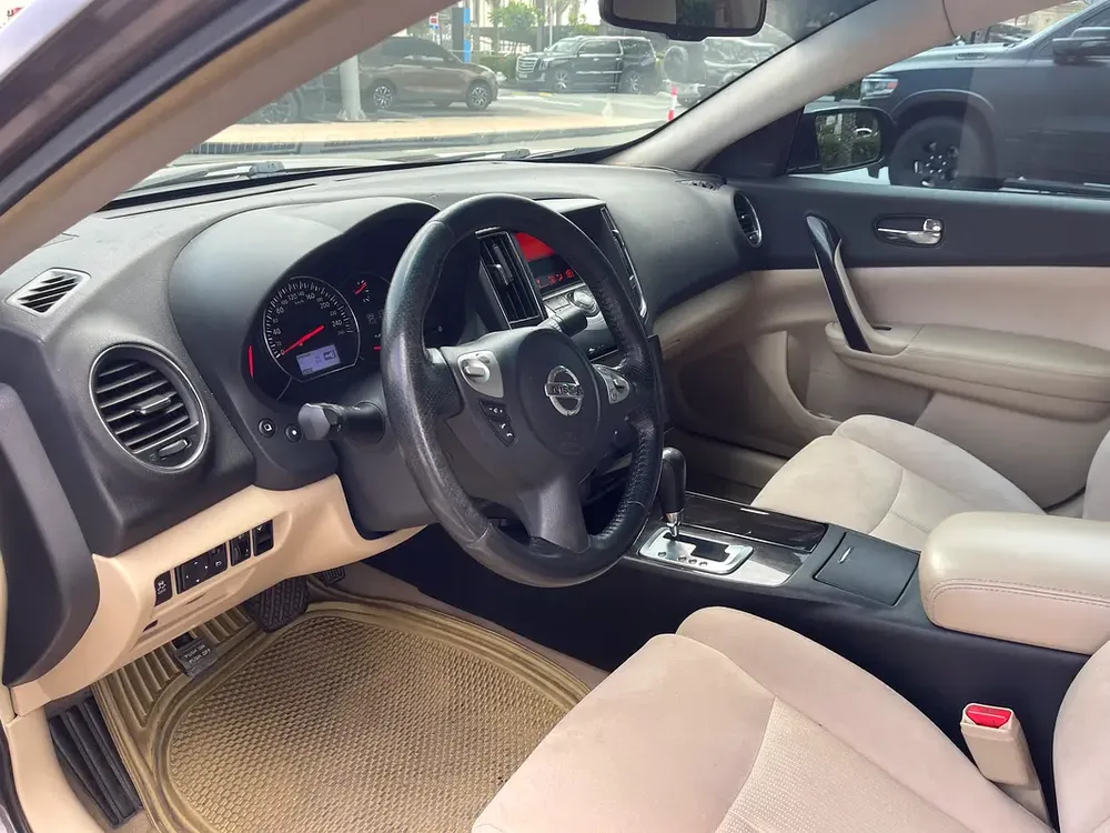 2015 Nissan Maxima SR 2 GCC  - Well Maintained - Image 11