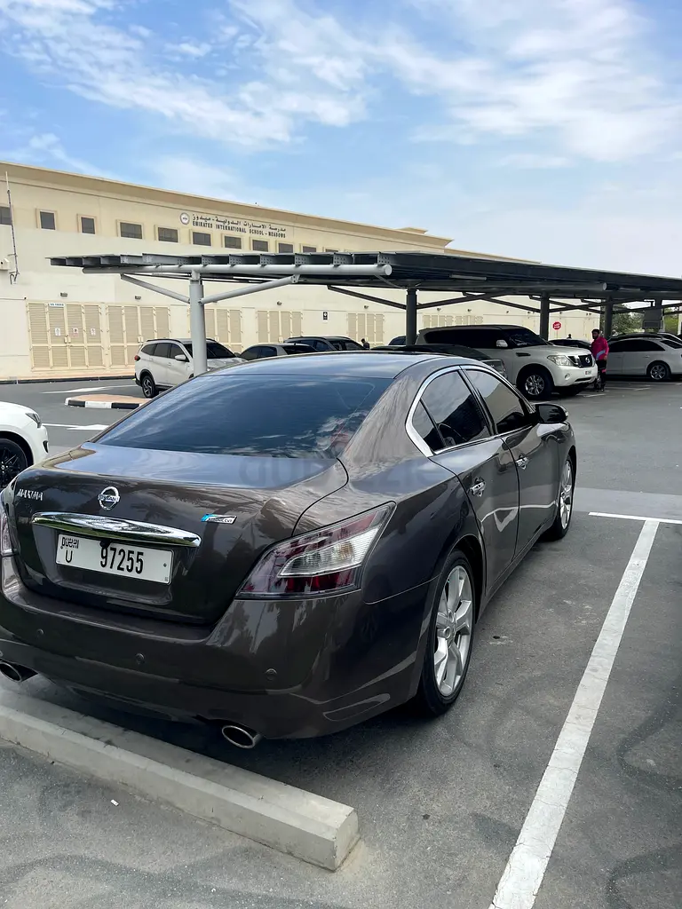 2015 Nissan Maxima SR 2 GCC  - Well Maintained - Image 5