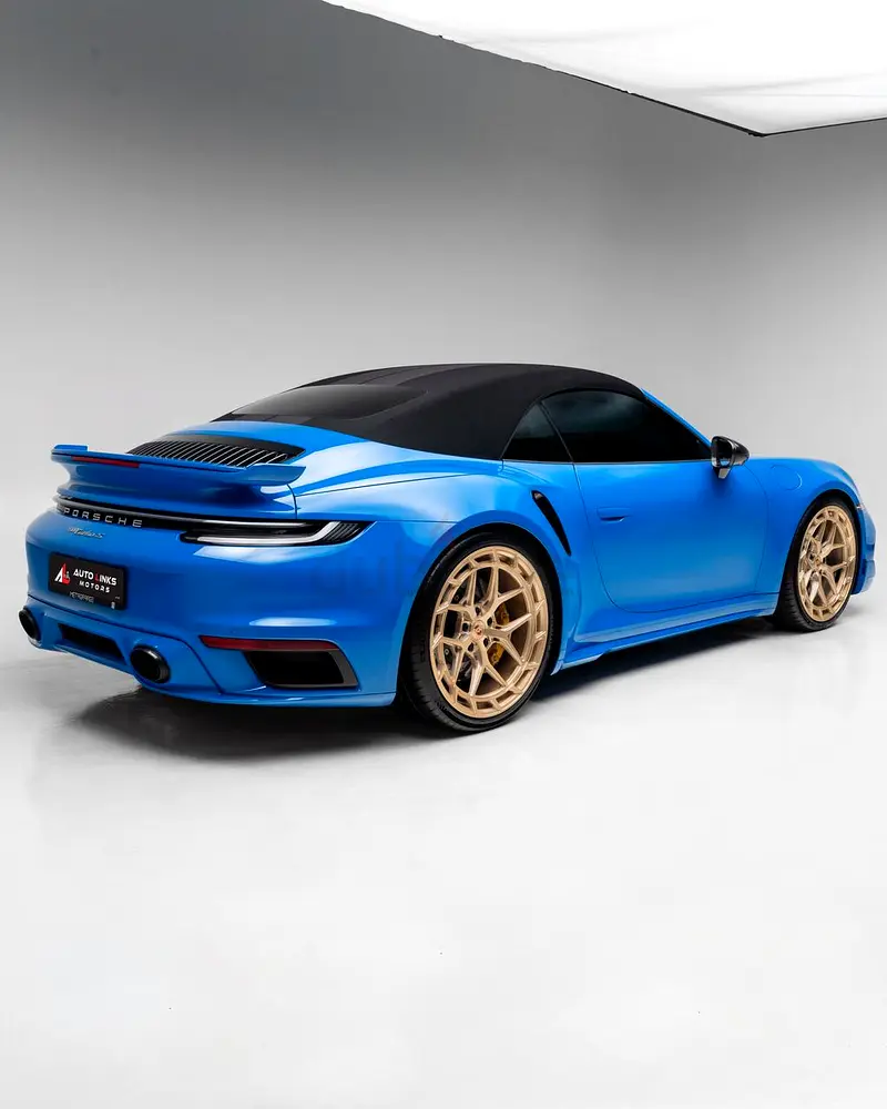 Porsche 911 Turbo S - Image 4