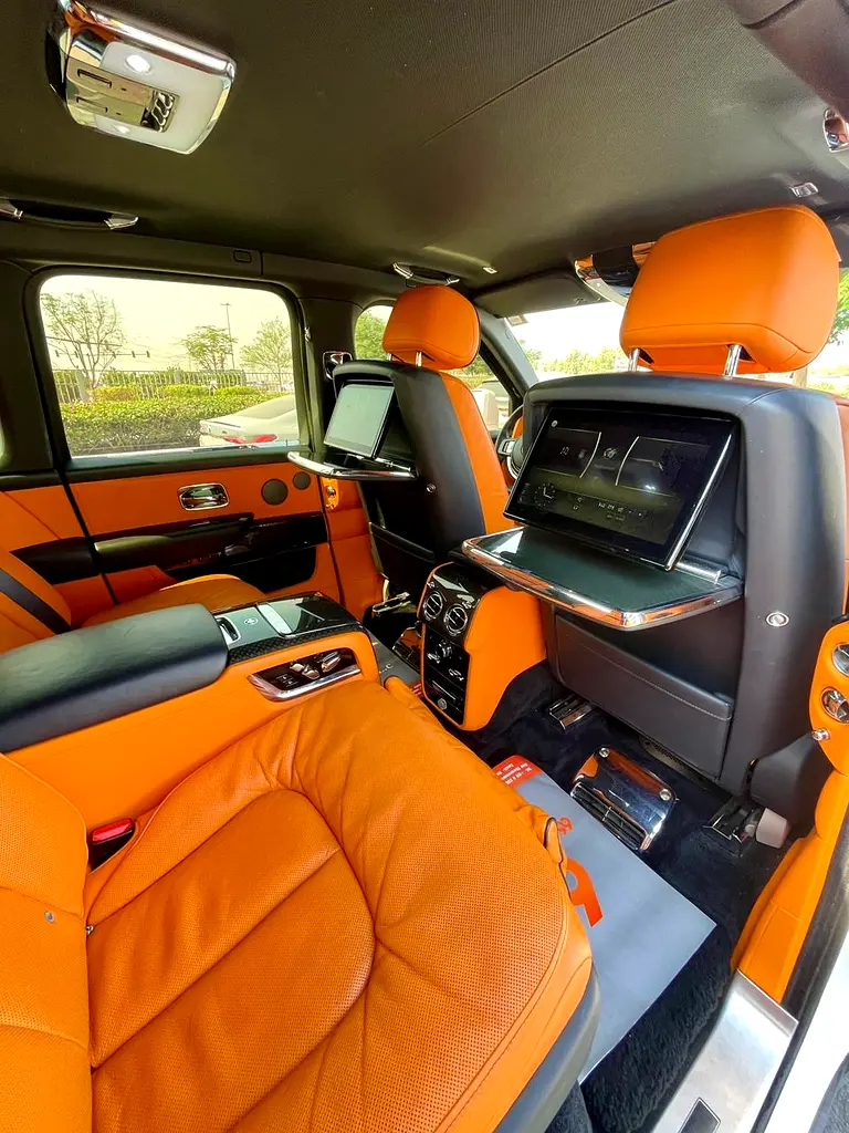 2021 Rolls Royce Cullinan European Specifications
Black Badge — Where Bold Meets Bespoke. - Image 15