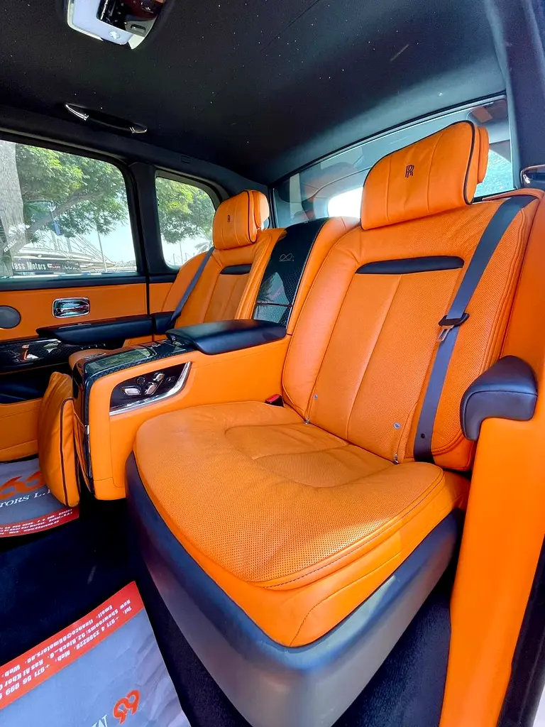 2021 Rolls Royce Cullinan European Specifications
Black Badge — Where Bold Meets Bespoke. - Image 16