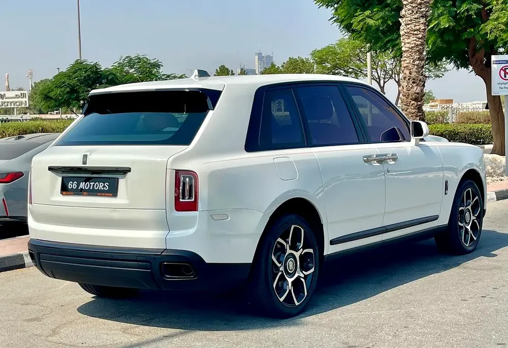 2021 Rolls Royce Cullinan European Specifications
Black Badge — Where Bold Meets Bespoke. - Image 5