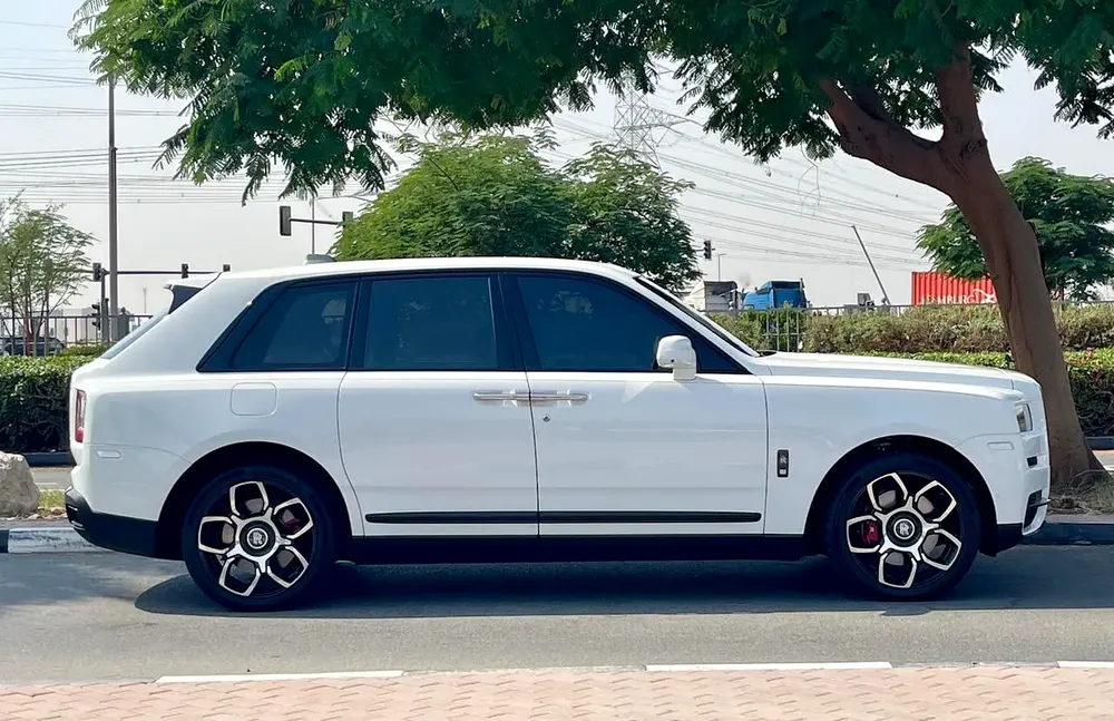 2021 Rolls Royce Cullinan European Specifications
Black Badge — Where Bold Meets Bespoke. - Image 7