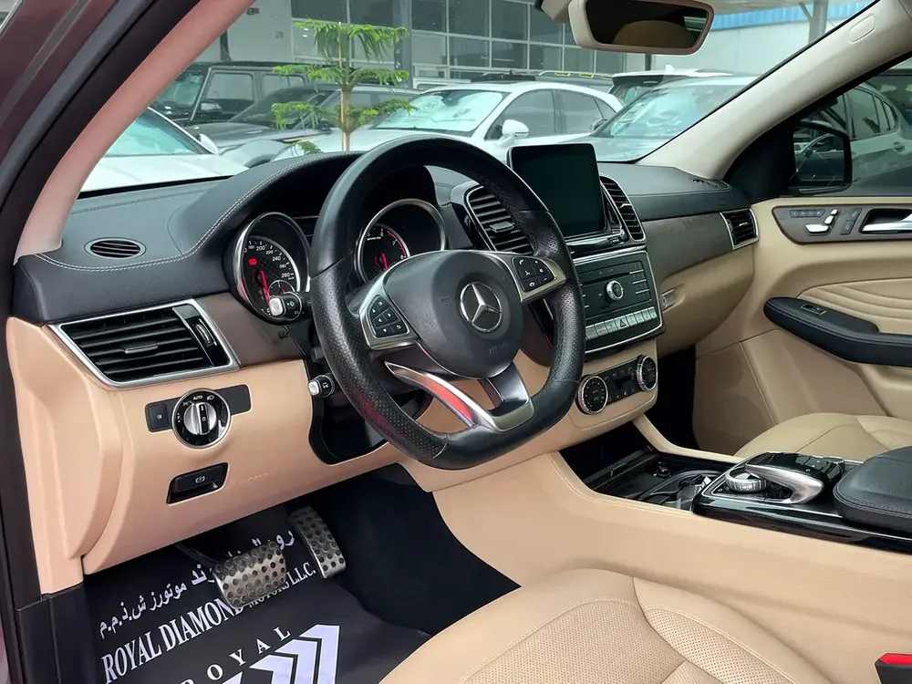 GCC Specs Mercedes-Benz GLE 43 AMG Coupe 2018 - Excellent Condition - Image 7