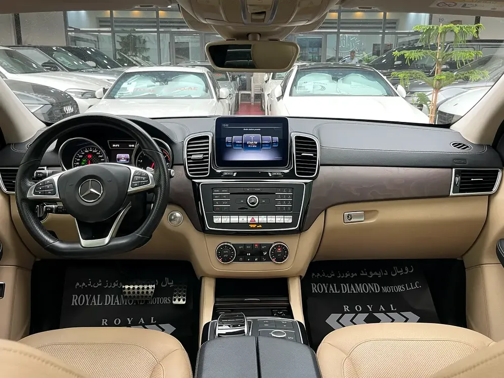 GCC Specs Mercedes-Benz GLE 43 AMG Coupe 2018 - Excellent Condition - Image 8