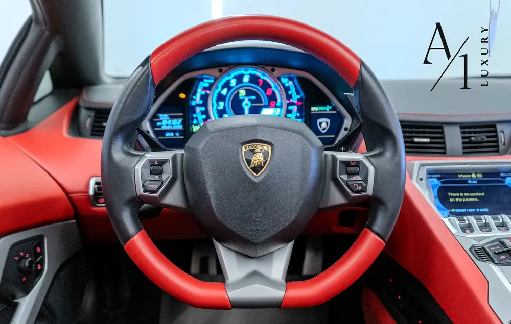 2015 Lamborghini Aventador Roadster, Excellent Condition, Fully Loaded, GCC Spec - Image 7