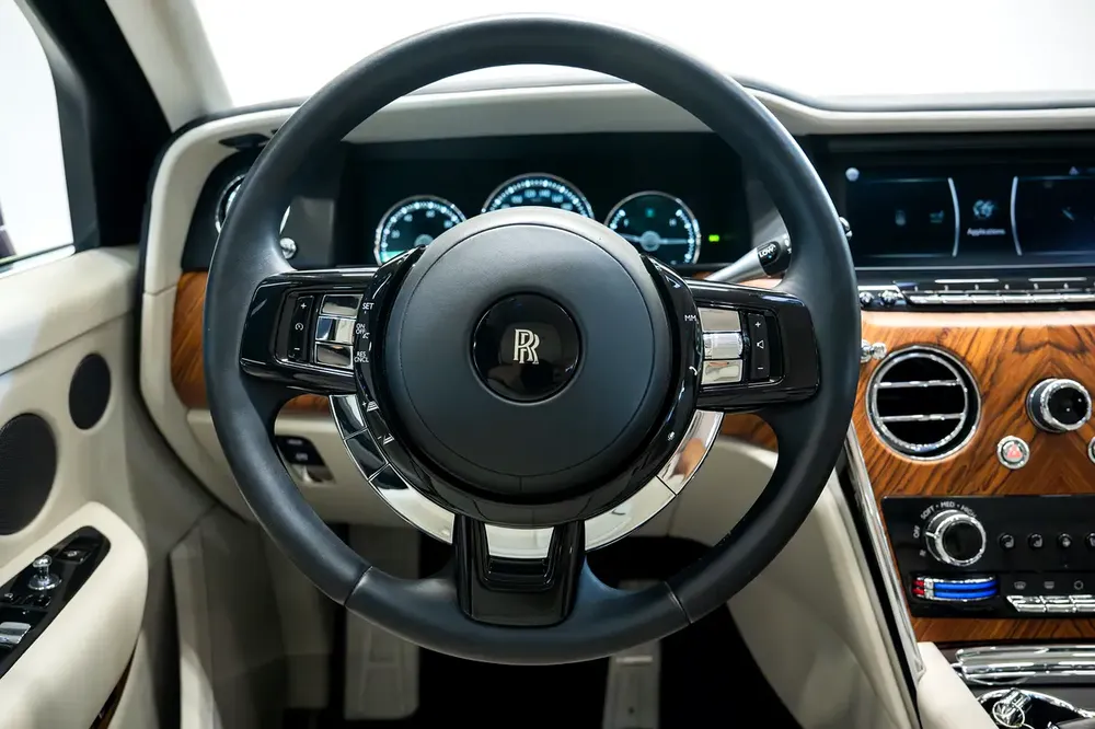 2020 | MANSORY KIT | ROLLS-ROYCE CULLINAN | LOW MILEAGE | PERFECT CONDITION | EUROPEAN SPECS - Image 17
