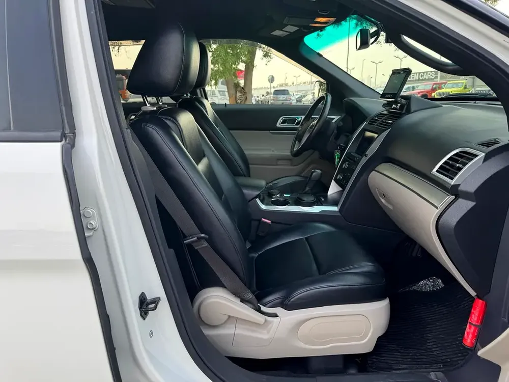 FORD EXPLORER | XLT | 2012 | 7 SEATS | CLEAN CAR FRESH JAPAN IMPORT - Image 12