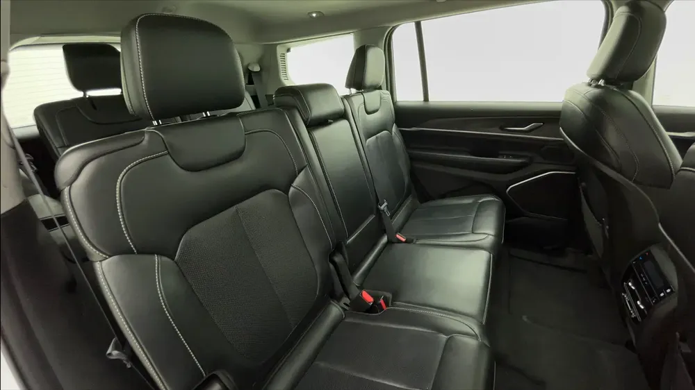 AED 2,097/month | 0 Downpayment | Manufacturer Warranty | Service History | JEEP GRAND CHEROKEE 2023 - Image 10