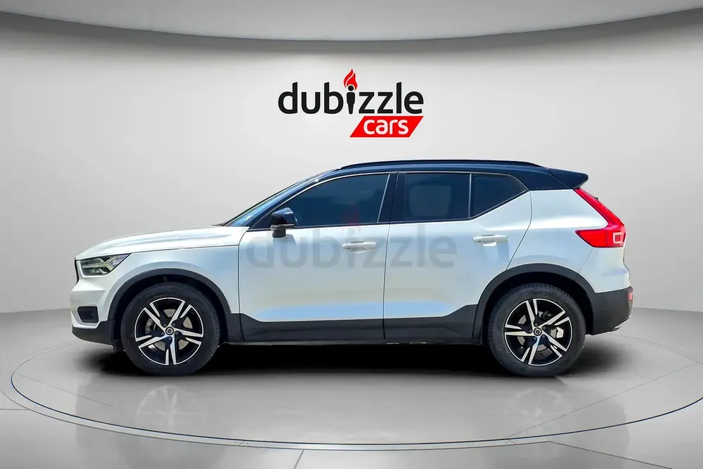 AED 699/month | 2019 Volvo XC40  | GCC Specs | Ref#462695 - Image 5
