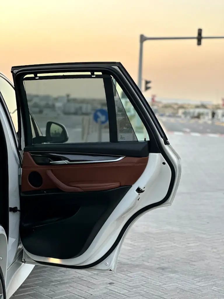 BMWX5 MODEL 2017 GCC CAR PERFECT CONDITION INSIDE AND OUTSIDE FULL OPTION PANORAMIC ROOF - Image 12