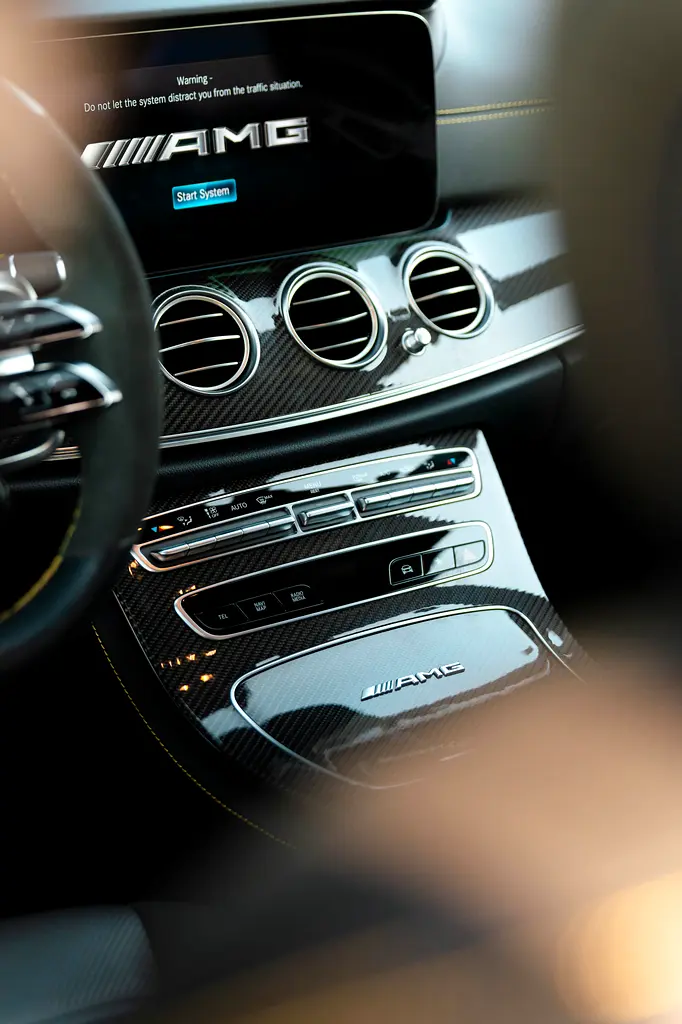 Mercedes E 63s AMG 2021 Carbon Fibre Package Japanese Specs - Image 14