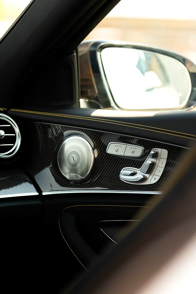 Mercedes E 63s AMG 2021 Carbon Fibre Package Japanese Specs - Image 15