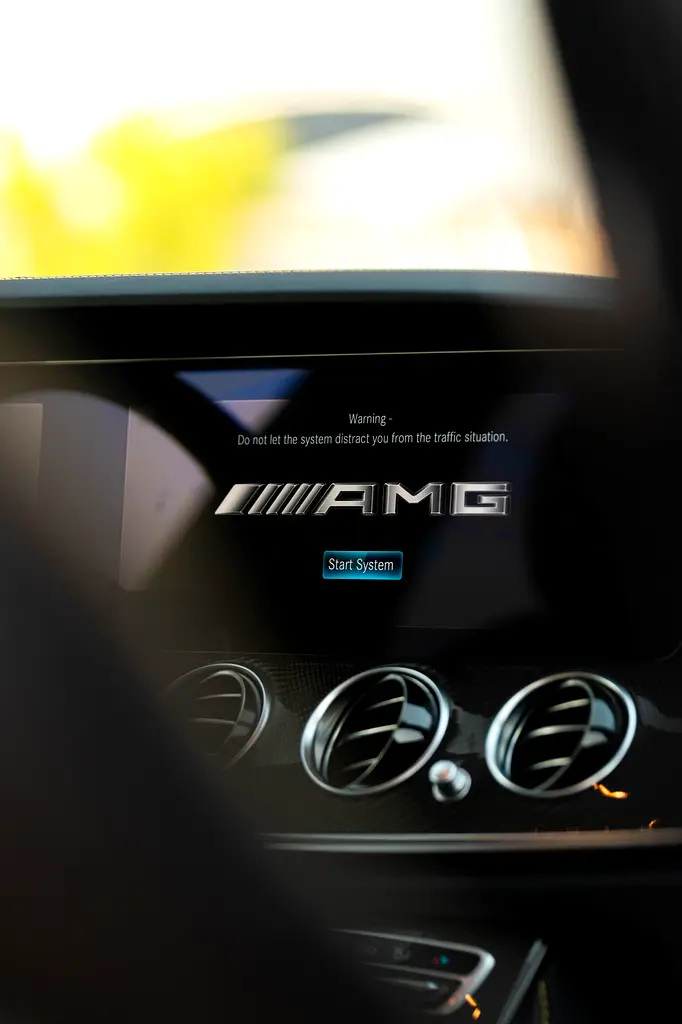 Mercedes E 63s AMG 2021 Carbon Fibre Package Japanese Specs - Image 9
