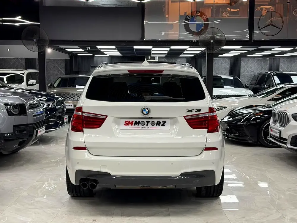 Black Pack | M Sports | BMW X3 xDrive28i  | GCC Specs - Image 6