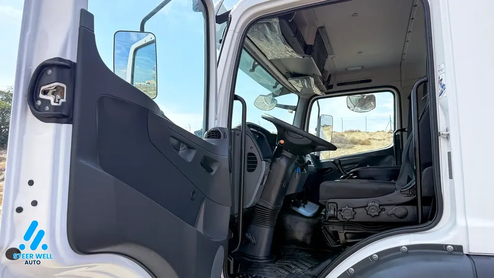 2024  FUSO FJ Pickup with Crane | 600+ HP | GCC Specs - Image 9