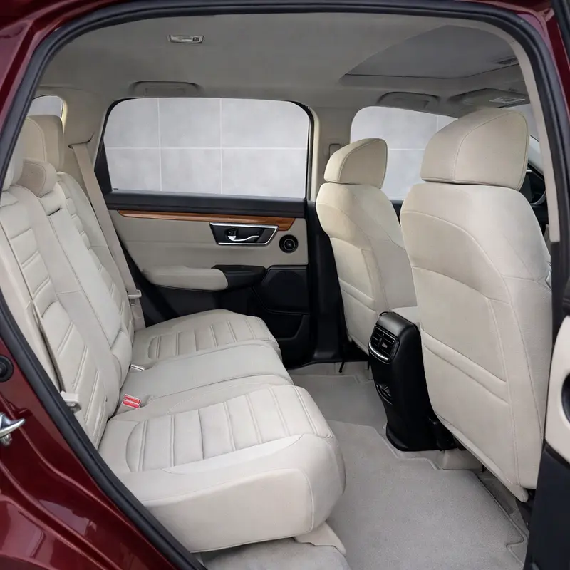 Honda CR-V AWD |  GCC Specs | Full Option | Low kms | - Image 7