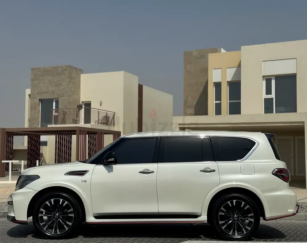 PATROL NISMO 5.6 V8 2016 | ORIGINAL NISMO | GCC - Image 10