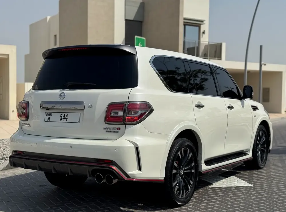 PATROL NISMO 5.6 V8 2016 | ORIGINAL NISMO | GCC - Image 6