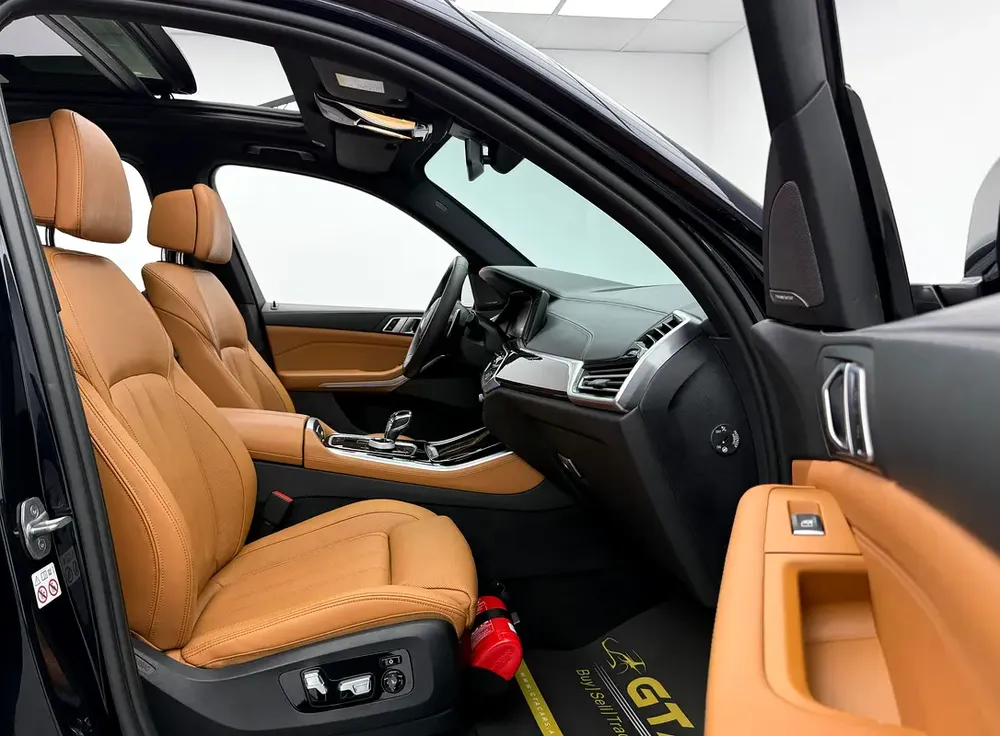 2019 BMW X5 xDrive40i M-Sport, 2026 BMW Service Pack, Warranty, Full BMW Service History, GCC - Image 9