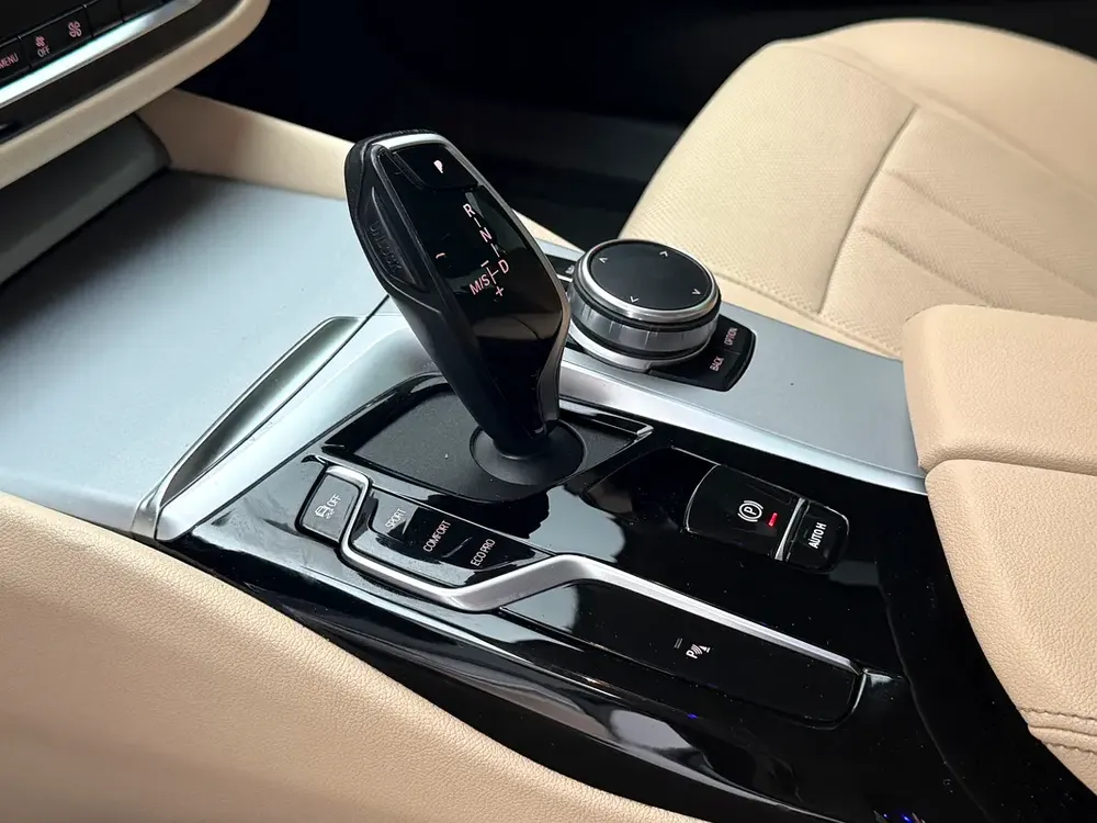 2021 BMW 520i | GCC Specs | Well Maintained | Premium Interior - Image 13
