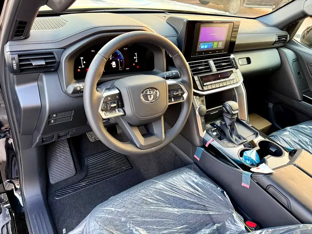 Toyota Land Cruiser GXR 2026 GCC Specs - Image 10