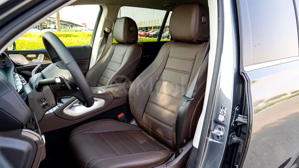 GLS 450 4MATIC | 2-YEAR WARRANTY + SERVICE AVAILABLE | IN-HOUSE FINANCING | 0% DOWNPAYMENT (BANK) - Image 8