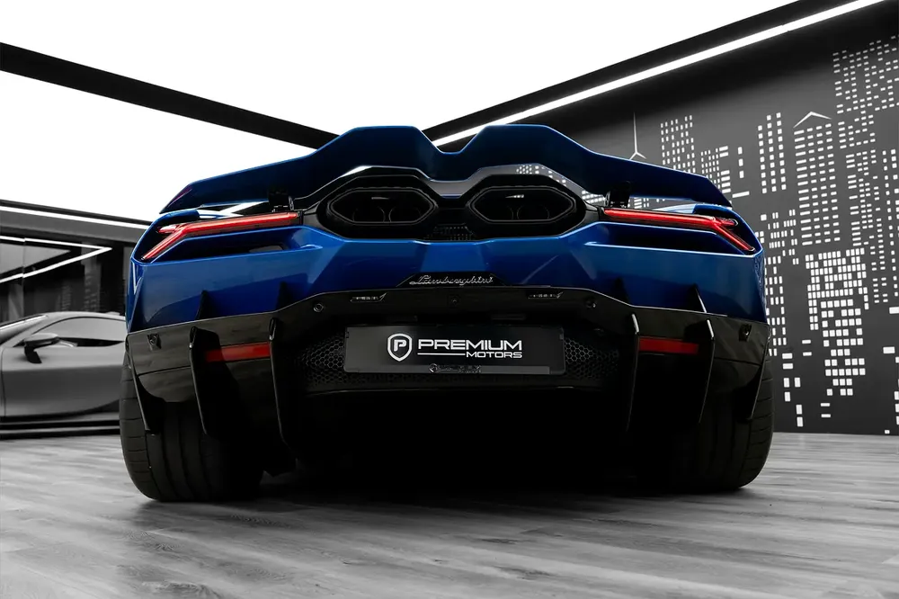 LAMBORGHINI | REVUELTO | GCC SPECS | DEALER WARRANTY + SERVICE CONTRACT - Image 19