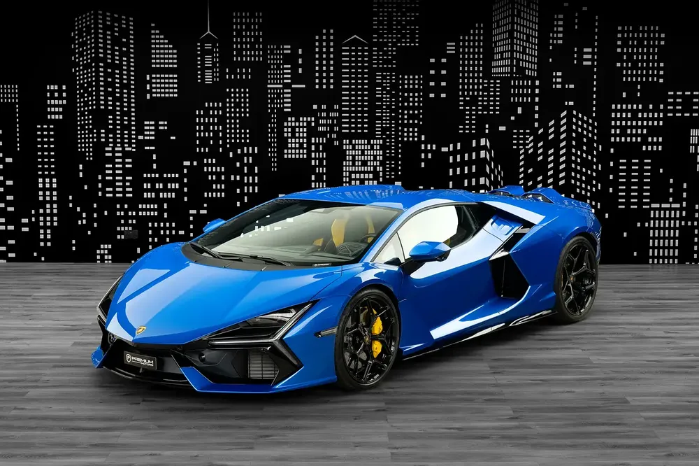 LAMBORGHINI | REVUELTO | GCC SPECS | DEALER WARRANTY + SERVICE CONTRACT - Image 5
