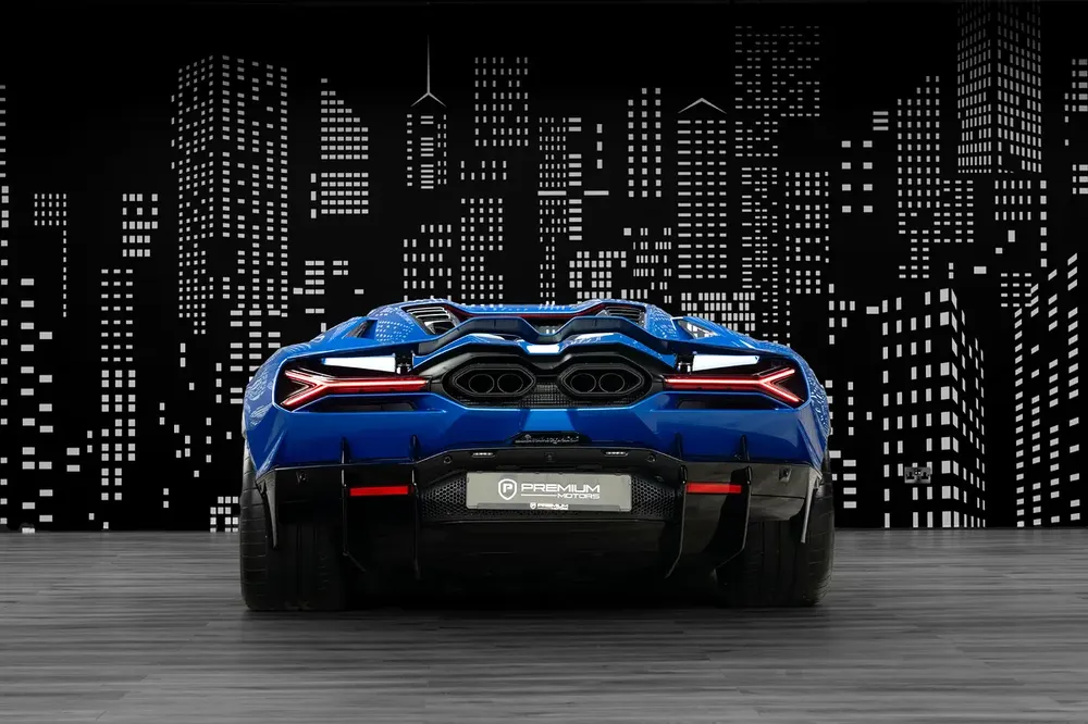 LAMBORGHINI | REVUELTO | GCC SPECS | DEALER WARRANTY + SERVICE CONTRACT - Image 9