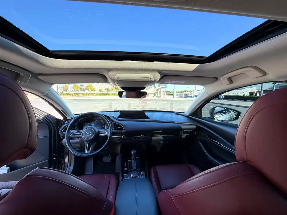 Clean Title, full service in mazda guarantee continue - Image 11